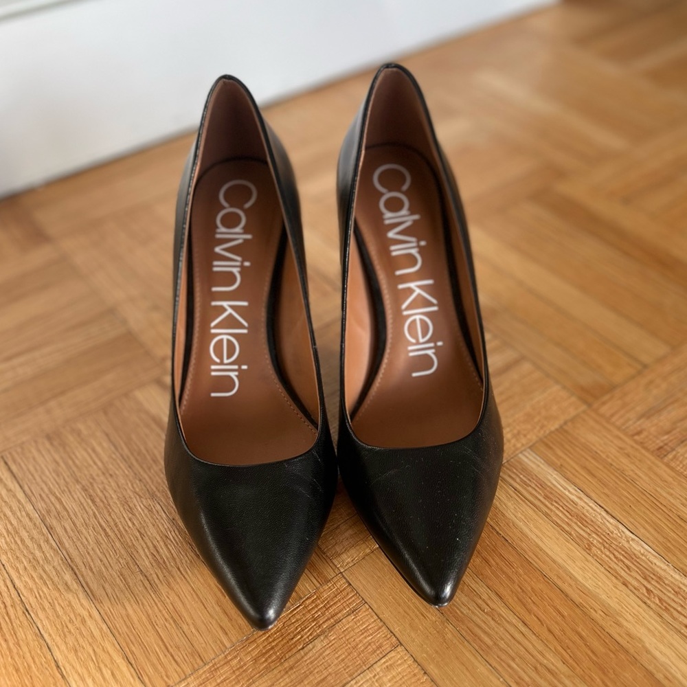 Calvin Klein Pointed Toe Gayle Black Leather Pumps